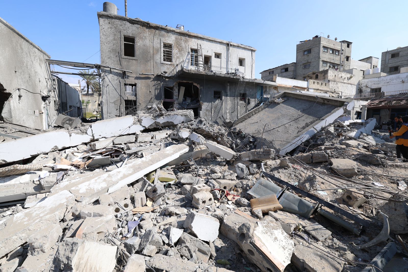 Health system at breaking point as hostilities further intensify in Gaza, WHO warns