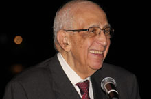 Dr Mamdouh Gabr d’Égypte, s’adressant aux participants à la cérémonie de remise de prix