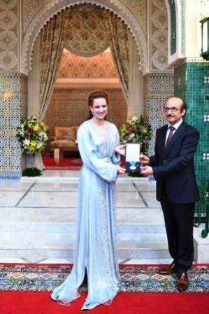 WHO's Regional Director presents WHO's gold medal to Princess Lalla Salma for her accomplishments in the fight against cancer