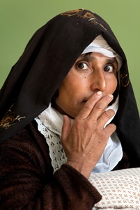 Zubaida, a TB patient who sought care at the Herat TB centre in western Afghanistan. Photo credit: WHO/Laura Salvinelli