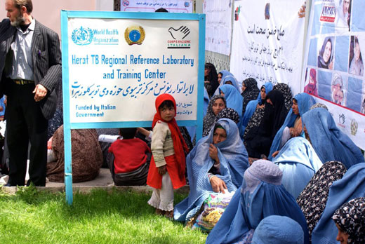 WHO in Afghanistan is committed to several partnerships – polio eradication, measles elimination, and the H4+ Partnership are some examples of the Organization’s work towards achievement of national and global health targets.