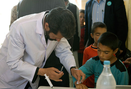 Thanks to the partnership with Agence Française de Développement, WHO and the national malaria and leishmaniasis control programme have succeeded in expanding treatment for leishmaniasis among  difficult-to-access communities in Kandahar, Helmand, Nimroz and Kabul.