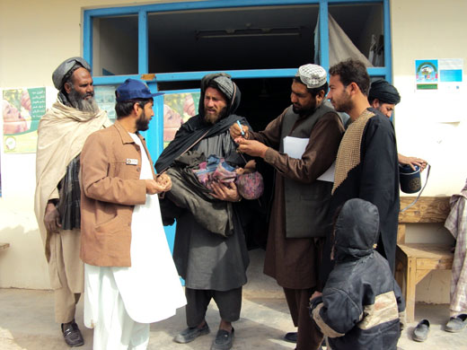 The polio programme needs to make sure that all vaccinators are safe during campaigns and post-vaccination rounds in Uruzgan province and elsewhere. 