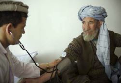 is getting examined at a WHO-supported mobile clinic in Bamyan’s Shiber district