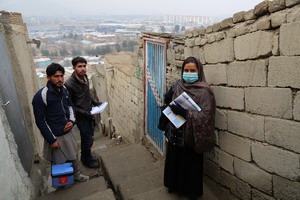 Mansour, Shah Maqsoud and Nadia work as a polio vaccinator team in Kabul. Photo: WHO/Tuuli Hongisto  