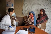Midwife Tamana works at a WHO-supported health centre in a camp for internally displaced persons in Kabul