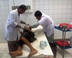 TCU_staff_in_Kunduz_emergency_room_1