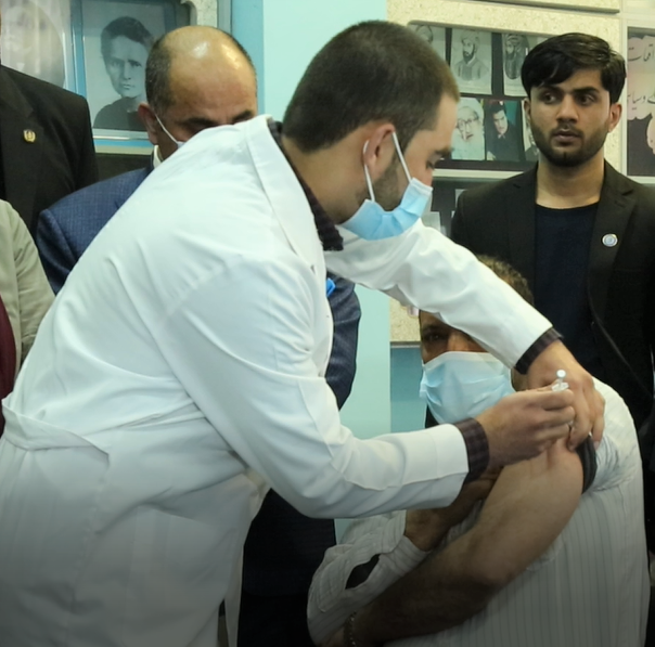 teacher-receives-covid-19-vaccine-afghanistan