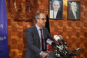 WHO Country Representative Dr Richard Peeperkorn delivers a speech at the World Health Day event