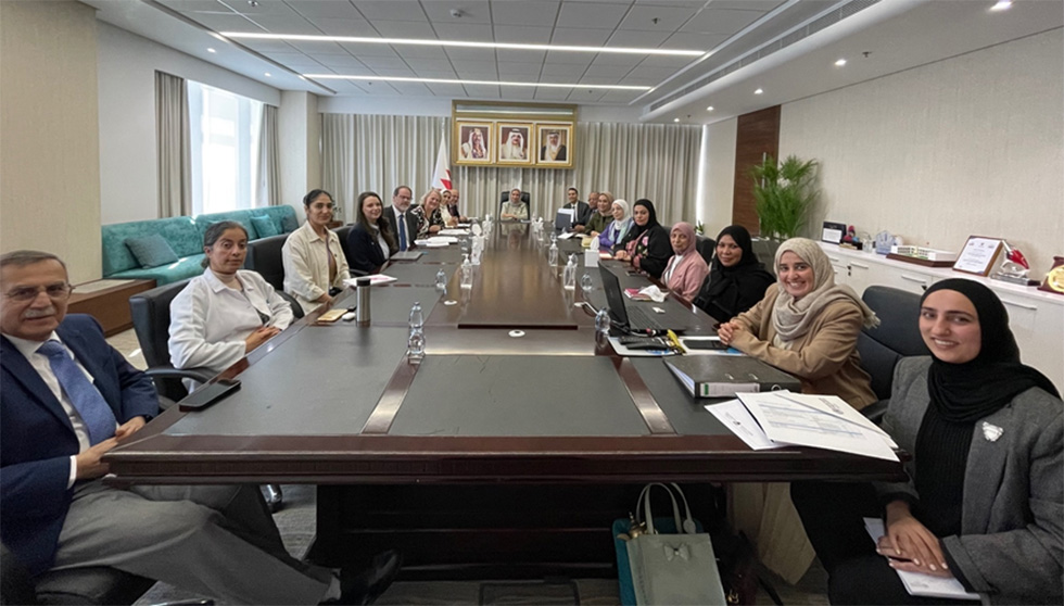 Ministry of Health and National Immunization Technical Advisory Group representatives with mission members from the WHO Regional Office for the Eastern Mediterranean and PIVI. Photo credit: WHO/WHO Bahrain