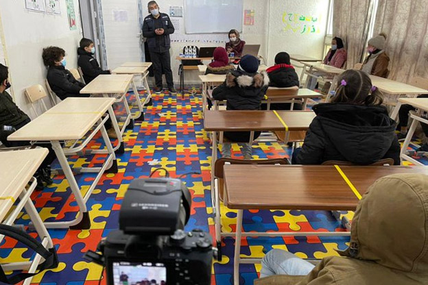 In Libya, WHO conducted two 2-day workshops to teachers and students between 9 and 12 years of age. Participants were taken through the basic procedures to recognize the symptoms of COVID-19 to help prevent spread. WHO facilitators explained simple techniques to help participants cope with any COVID-19 related stress and anxiety they might experience.