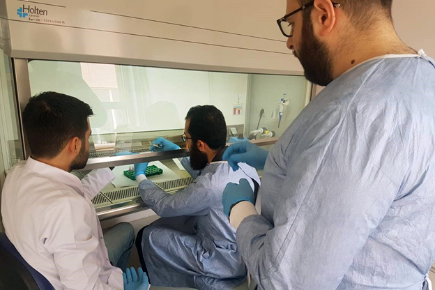 In April, WHO delivered 5000 dry swabs, and 5000 PCR testing and 5000 extraction units to a laboratory in Idleb to scale up COVID-19 surveillance and testing capacity in northwest Syria. 