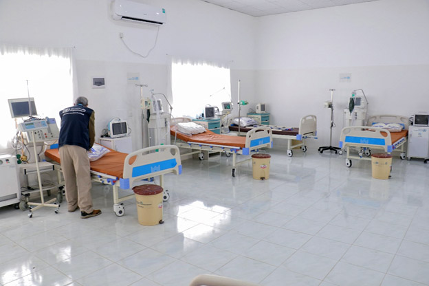 In the city of Aden in Yemen, WHO and partners trained 40 medical staff working in isolation units. The training covered therapy, infection prevention and control, and psychological first aid.