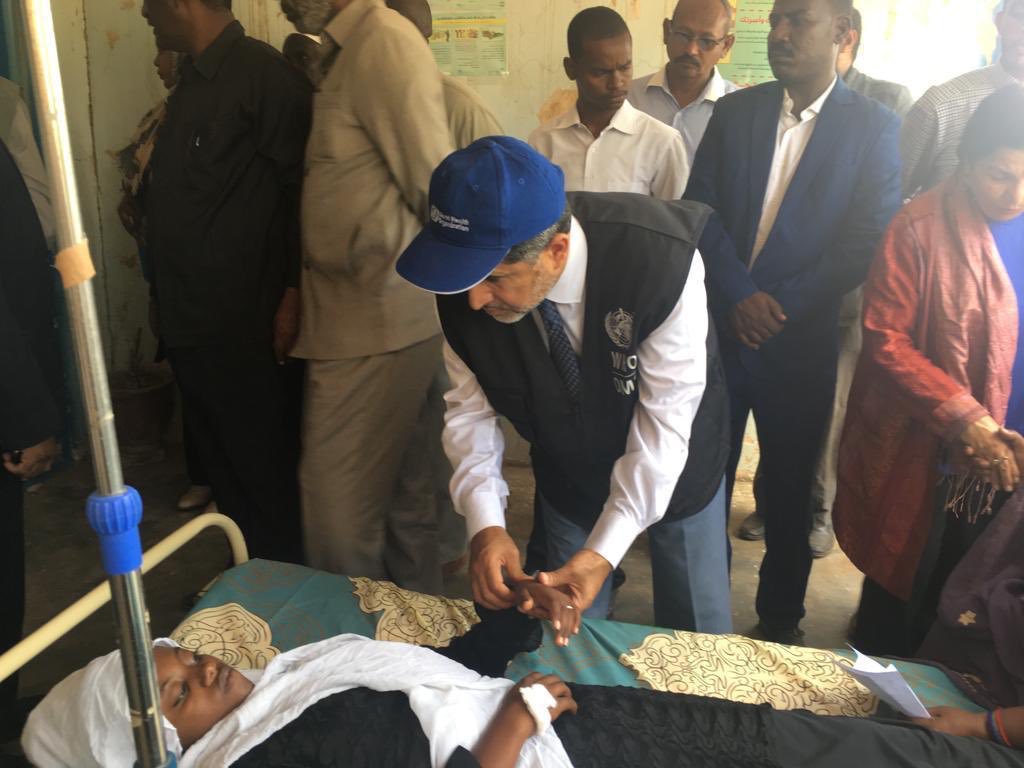 Dr Ahmed Al-Mandhari, ⁦WHO Regional Director for the Eastern Mediterranean, visits a health center in Kassala, Sudan, to see patients treated for Chikungunya. (Photo: WHO)