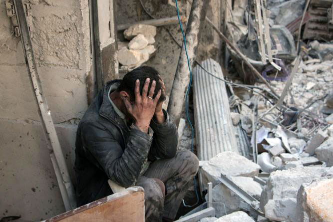 WHO estimates that 1 in 30 Syrians is suffering from severe mental health conditions such as severe depression, psychosis, or a disabling form of anxiety and that at least 1 in 5 Syrians is suffering from mild to moderate mental health conditions such as mild to moderate depression or anxiety disorders.