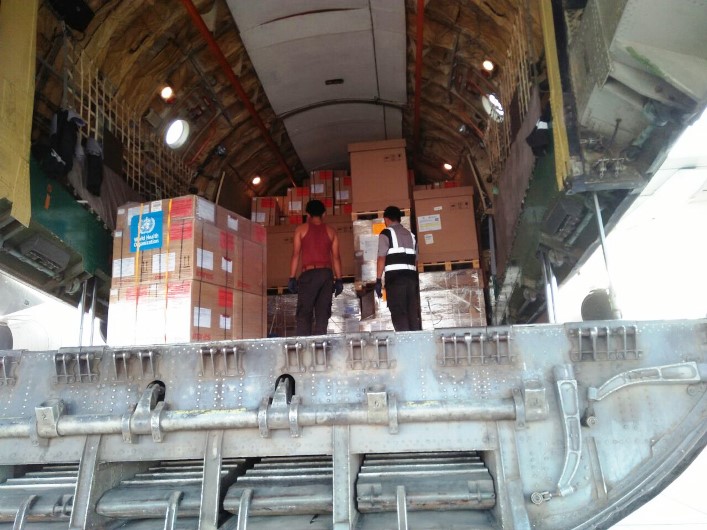 Supplies_for_Iran_Iraq_earthquake