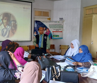 Health workers attend a WHO-led training for the introduction of the HPV vaccine in Punjab, Pakistan
