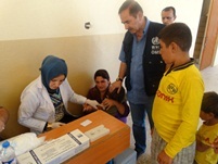 WHO, in conjunction with the Iraqi Ministry of Health and UNICEF , is undertaking a five-day polio vaccination campaign across the country, with the aim of immunizing 4 million children aged under 5 years in 12 governorates