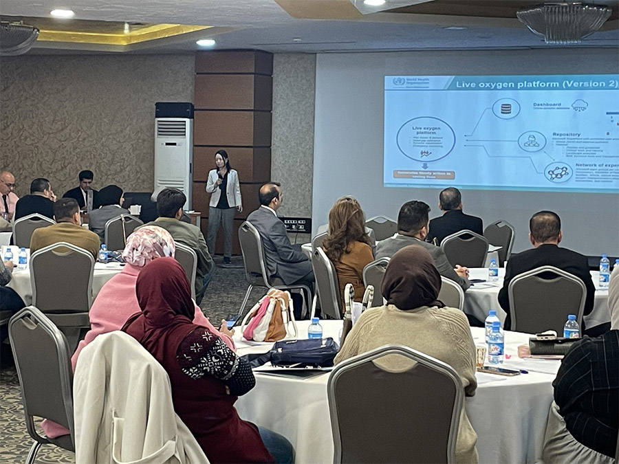 Collaborative efforts between WHO and health authorities in Iraq empower healthcare professionals engaged in medical oxygen production to ensure a responsive healthcare system for all. Photo: WHO Iraq