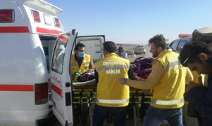 Paramedics_respond_to_civilian_casualities