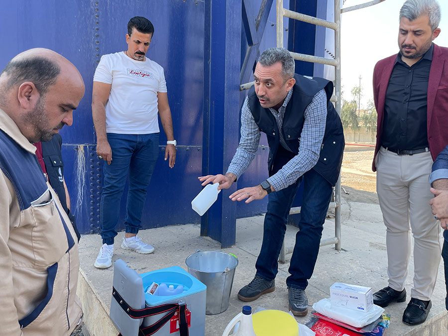 منظمة الصحة العالمية بالتعاون مع الوزارات الاتحادية للصحة والبيئة في العراق تدرب فرق شبكة المراقبة البيئية لضمان خلو العراق من شلل الأطفال