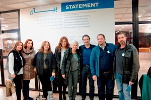 Lebanese drama stars with WHO Lebanon representative in front of the signed tobacco banning statement 