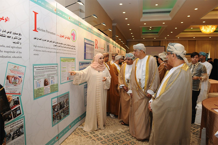 Dr Al-Maani describing the role of infection prevention and control in combatting the spread of AMR: 2016 national high-level ministerial meeting in Oman, the launch event for the “Oman fights AMR” national campaign. Credit: Dr Al-Maani
