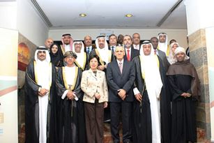  Dr Margaret Chan, WHO Director-General, and Dr Ala Alwan, WHO Regional Director for the Eastern Mediterranean, with ministers and representatives of countries of the Region