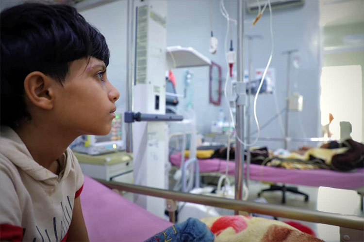 بعد 10 أيام من تلقي العلاج في مركز علاج الدفتيريا في مستشفى السبعين بدعم من منظمة الصحة العالمية وحكومة اليابان، أصبح محمد جاهزًا للخروج من المستشفى.