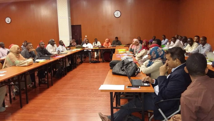 Participants in the WHO-supported workshop on community-based surveillance. WHO photo.