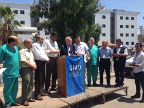 WHO’s Regional Director Dr Ala Alwan holds a press conference to highlight the health challenges that need to be addressed immediately, including the referral of patients to hospitals outside of Gaza for life-saving treatment.