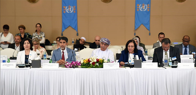 WHO Representative for Oman Dr Akjemal Magtymova, WHO Regional Director for the Eastern Mediterranean Dr Ahmed Al Mandhari, Minister of Health of Oman Dr Ahmed Mohammed Obaid Al-Saidi, Minister of Health of Bahrain Miss Faeqa bint Saeed Al Saleh, WHO Regional Adviser Health and Medical Devices Dr Adham Ismail 