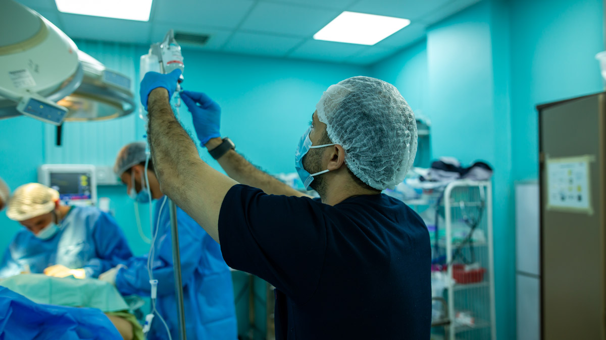 More than half of the hospitals in the Gaza Strip are closed. Those still functioning are under massive strain and can only provide very limited life-saving surgeries and intensive care services. Photo credit: WHO