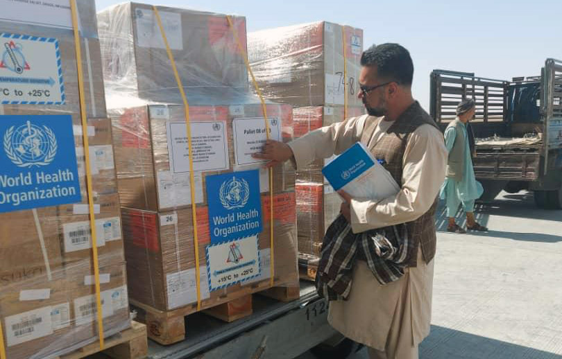 وصول إمدادات منظمة الصحة العالمية إلى أفغانستان