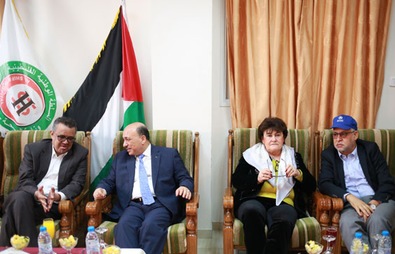 In separate meetings with Palestinian President Mahmoud Abbas and representatives from the Government of Israel, Dr Tedros emphasised the need to use health as a bridge to peace, and to respect, protect and fulfil the right to health for all, including for Palestinians living in the occupied Palestinian territory. 