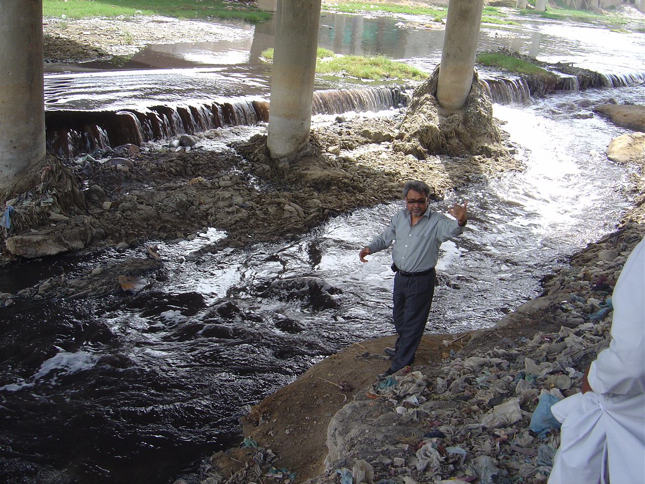 2009-_Site-selection-during-establishment-of_polio-environmental-surveillance-in-PAK