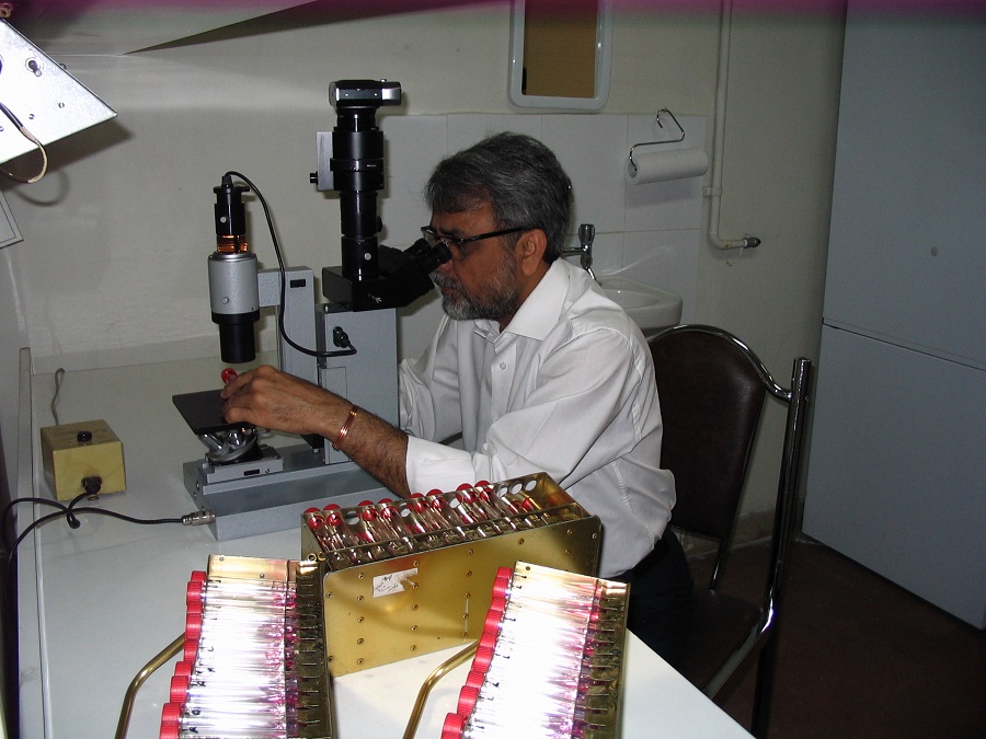 2010WHO-accreditation-visit-of-Iran-National-Poliovirus-Laboratory