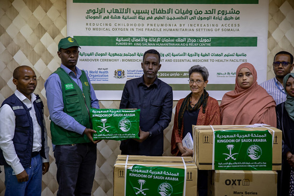 The Ministry of Health of Somalia receives medical equipment and supplies for 28 health facilities in Mogadishu. Photo credit: WHO Somalia/I. Taxta