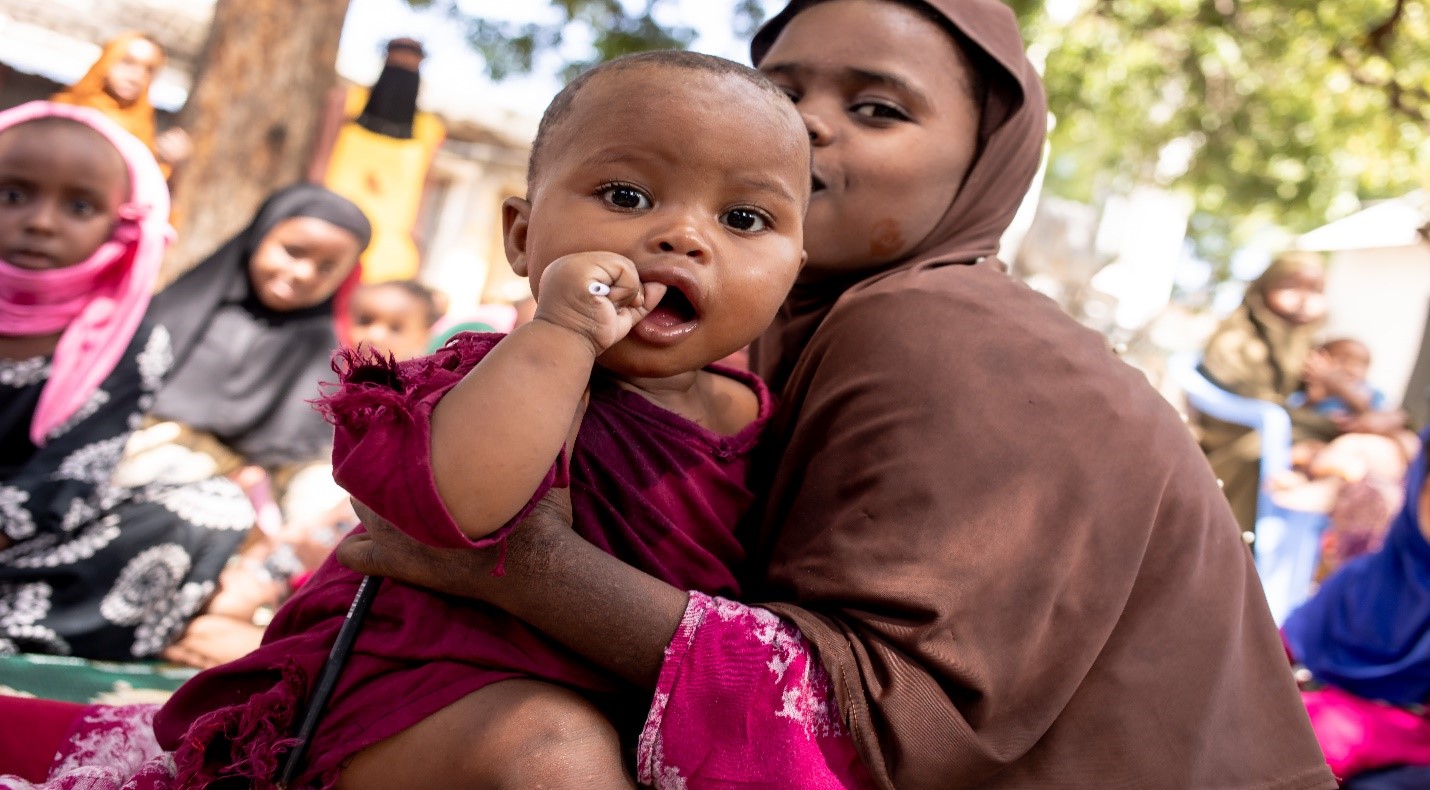 vacccination-mother-child