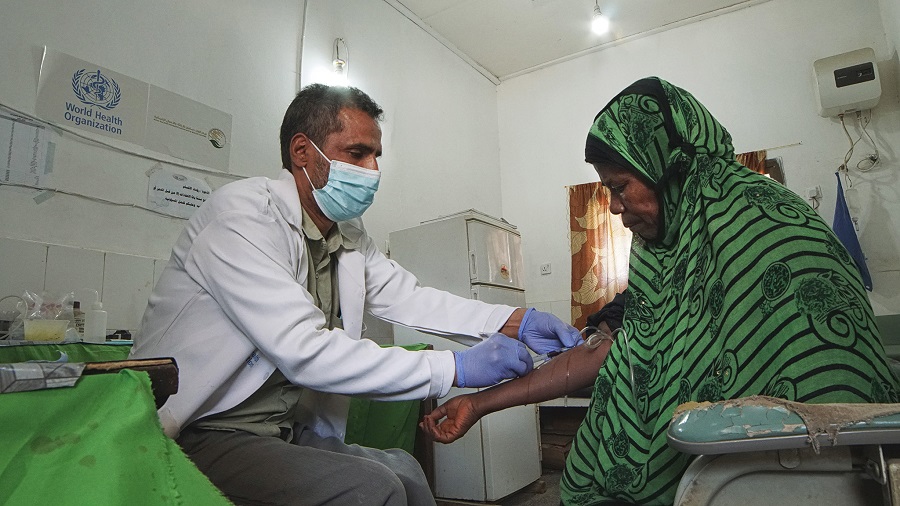 مشروع خدمات الصحة الأساسية بدعم من مركز الملك سلمان للإغاثة والأعمال الإنسانية - شريان حياة للملايين من الناس حول اليمن