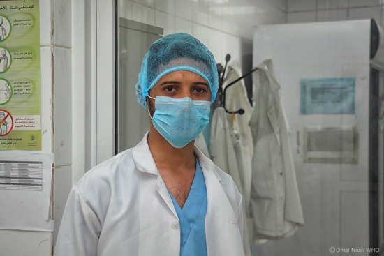 yemen-health-care-worker