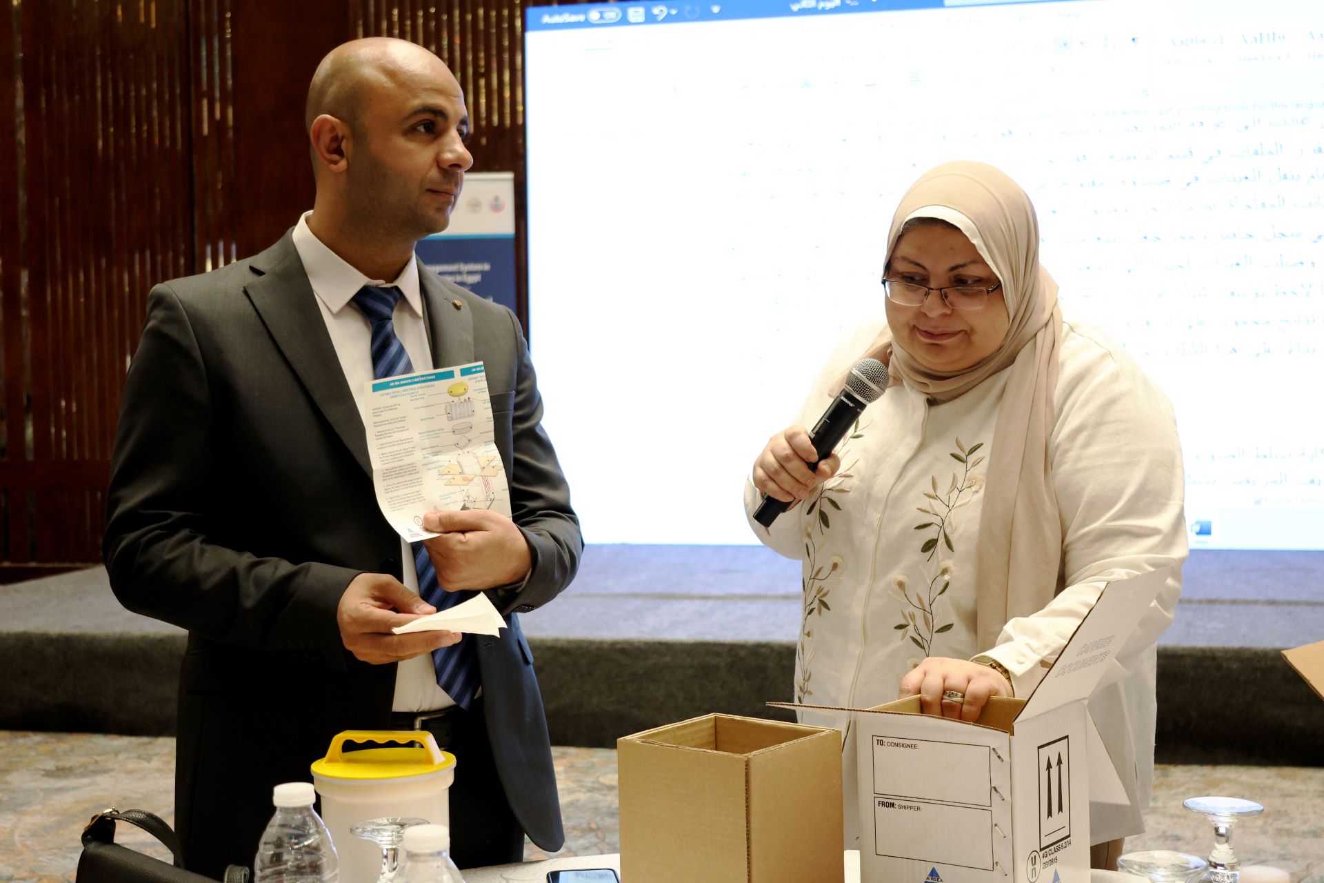 Facilitators present key practices related to the pre-analytical phase of laboratory testing during the training. Photo credit: WHO/WHO Egypt