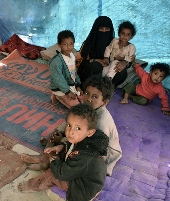 https://www.emro.who.int/images/stories/nutrition/what_we_do_in_emergencies.jpg