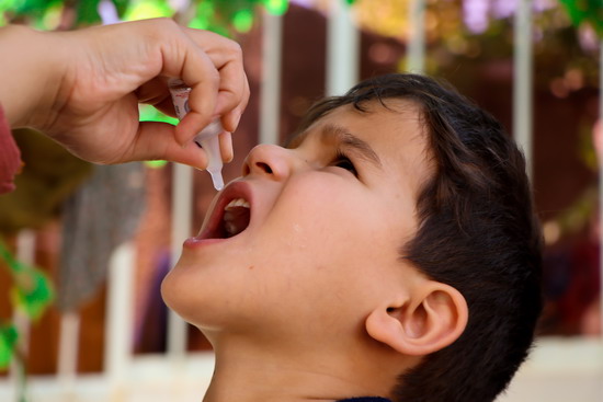بدء التطعيم ضد شلل الأطفال في أفغانستان في كانون الأول/ ديسمبر